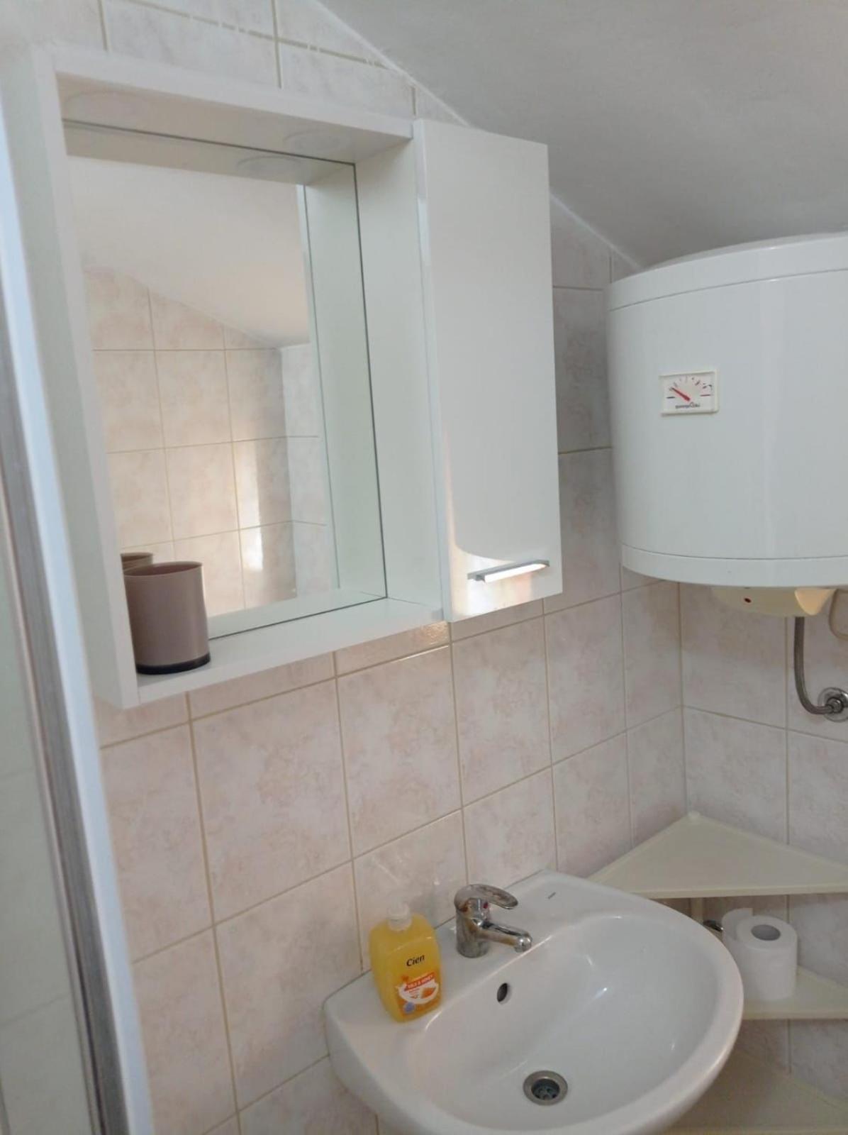 Apartments By The Sea Grebastica, Sibenik - 4881 Baselovici Rom bilde