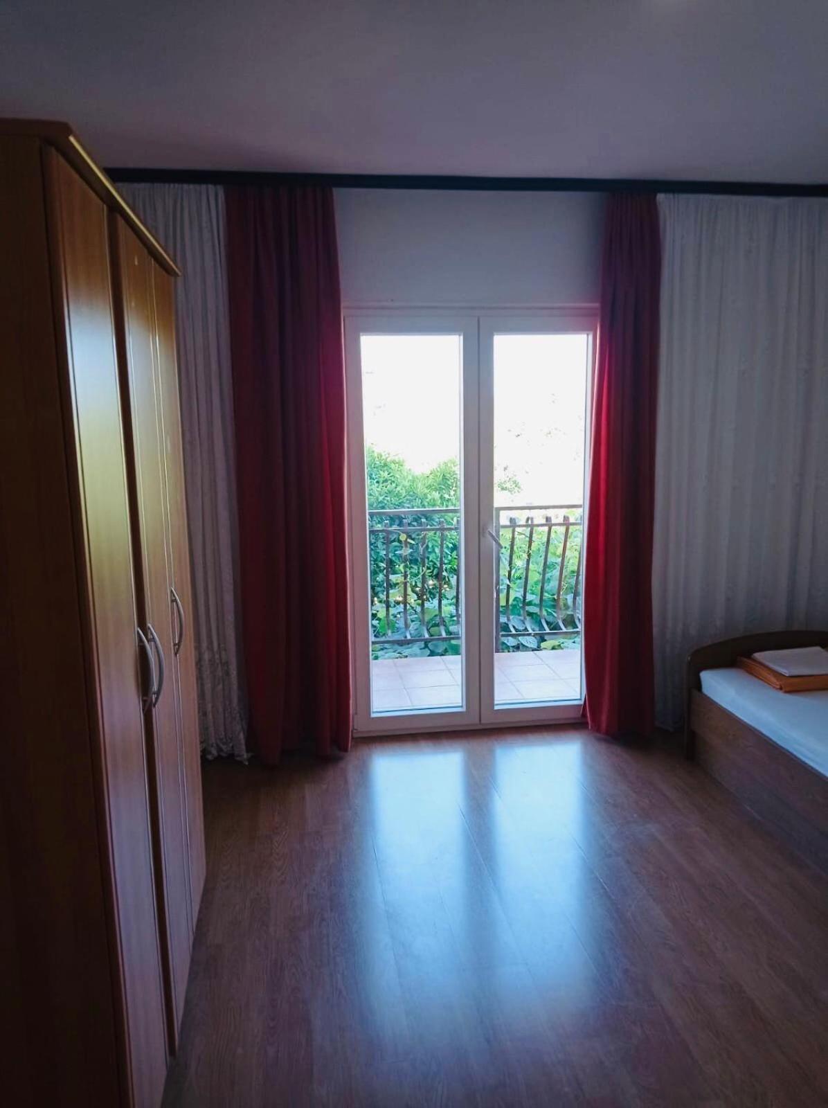 Apartments By The Sea Grebastica, Sibenik - 4881 Baselovici Rom bilde